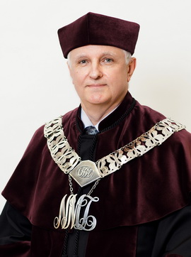 Na zdjęciu przedstawiony jest Dziekan Wydziału Nauk Medycznych i Nauk o Zdrowiu dr hab. n. med. Jakub Radziszewski 