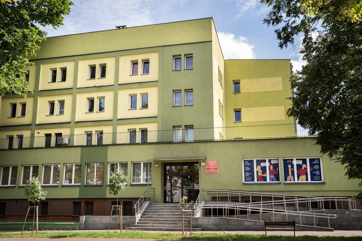DS nr 1 przy ul. 3 Maja - widok z zewnątrz